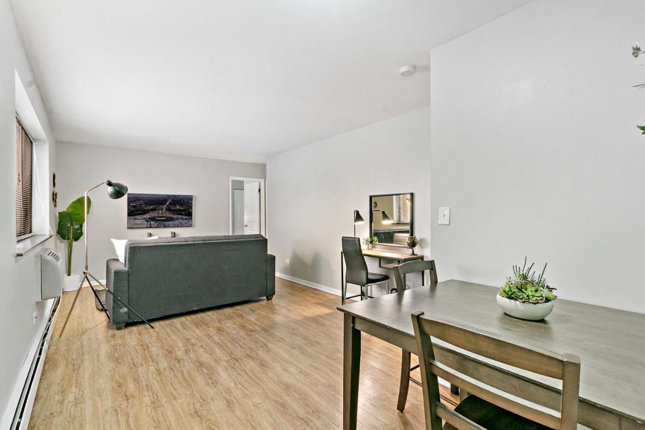 Stunning 1Br Apartment At Center Of Lakeview - Oakdale 211 Чикаго Екстер'єр фото