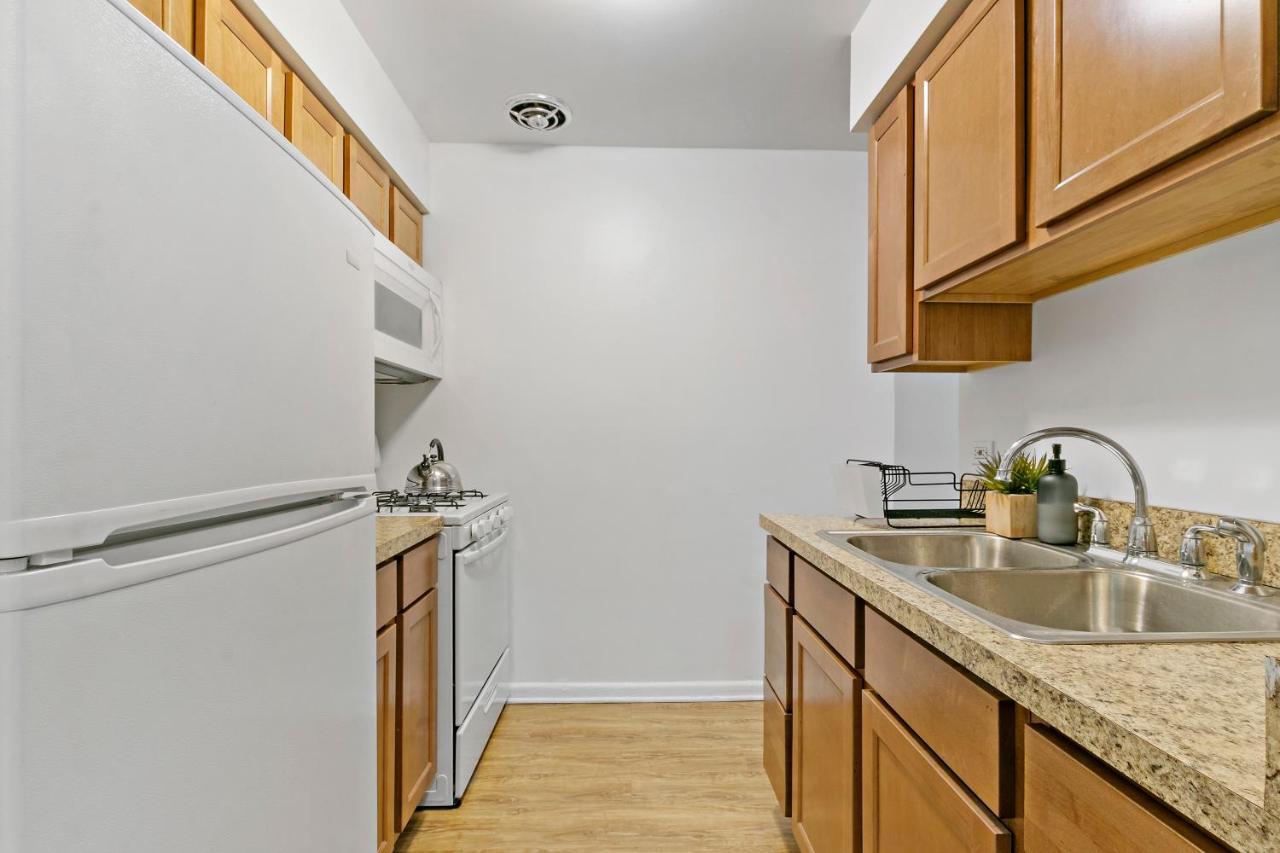 Stunning 1Br Apartment At Center Of Lakeview - Oakdale 211 Чикаго Екстер'єр фото